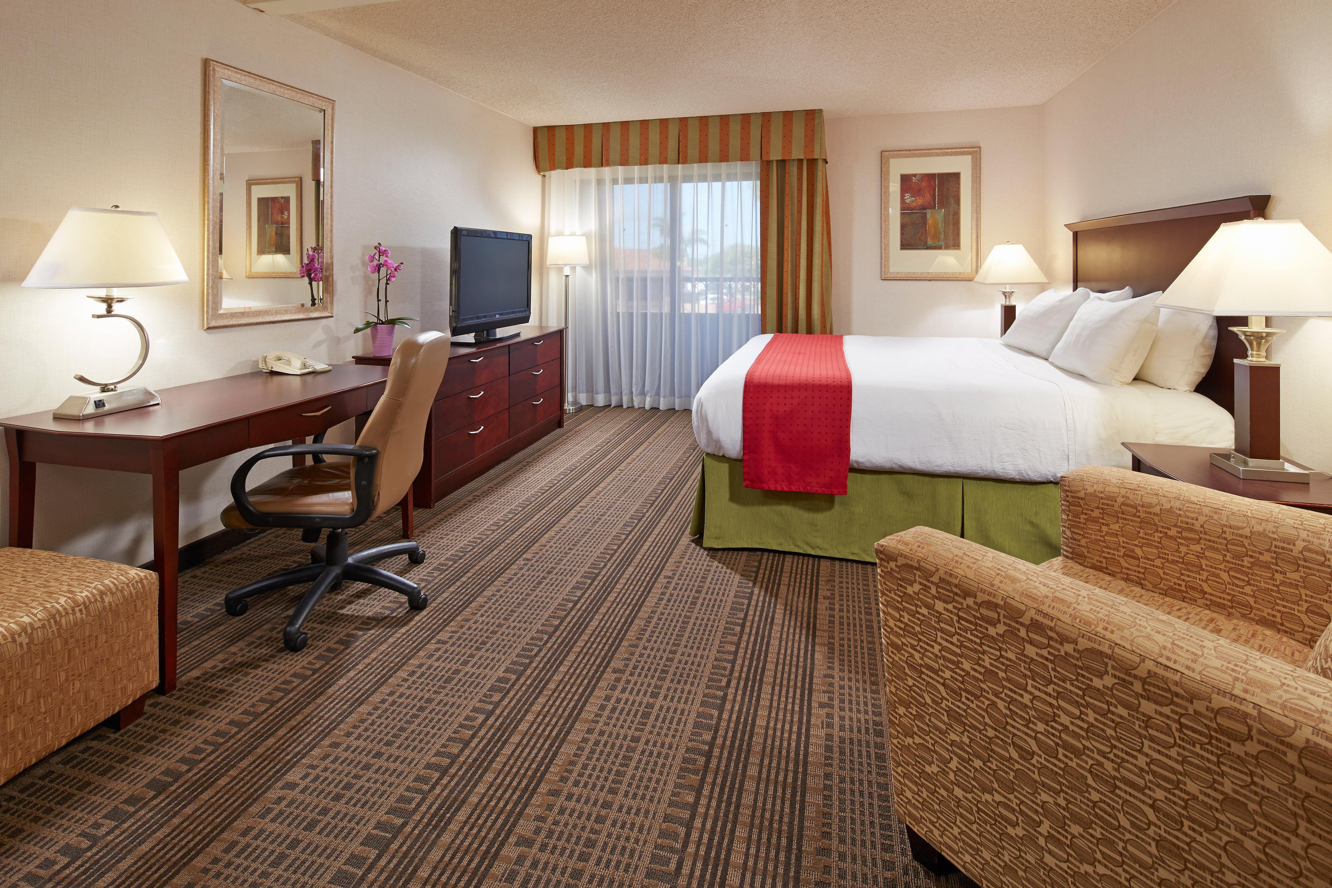 Holiday Inn & Suites Santa Maria By Ihg Dış mekan fotoğraf